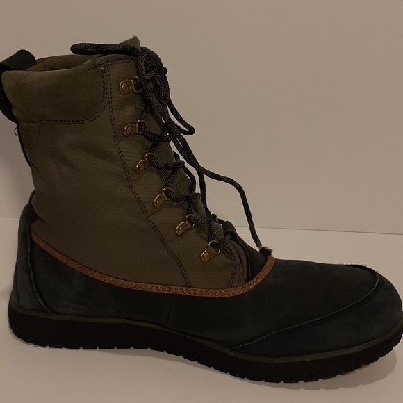 LL. Bean Ultralight Pac Boots - Picture 7 of 14